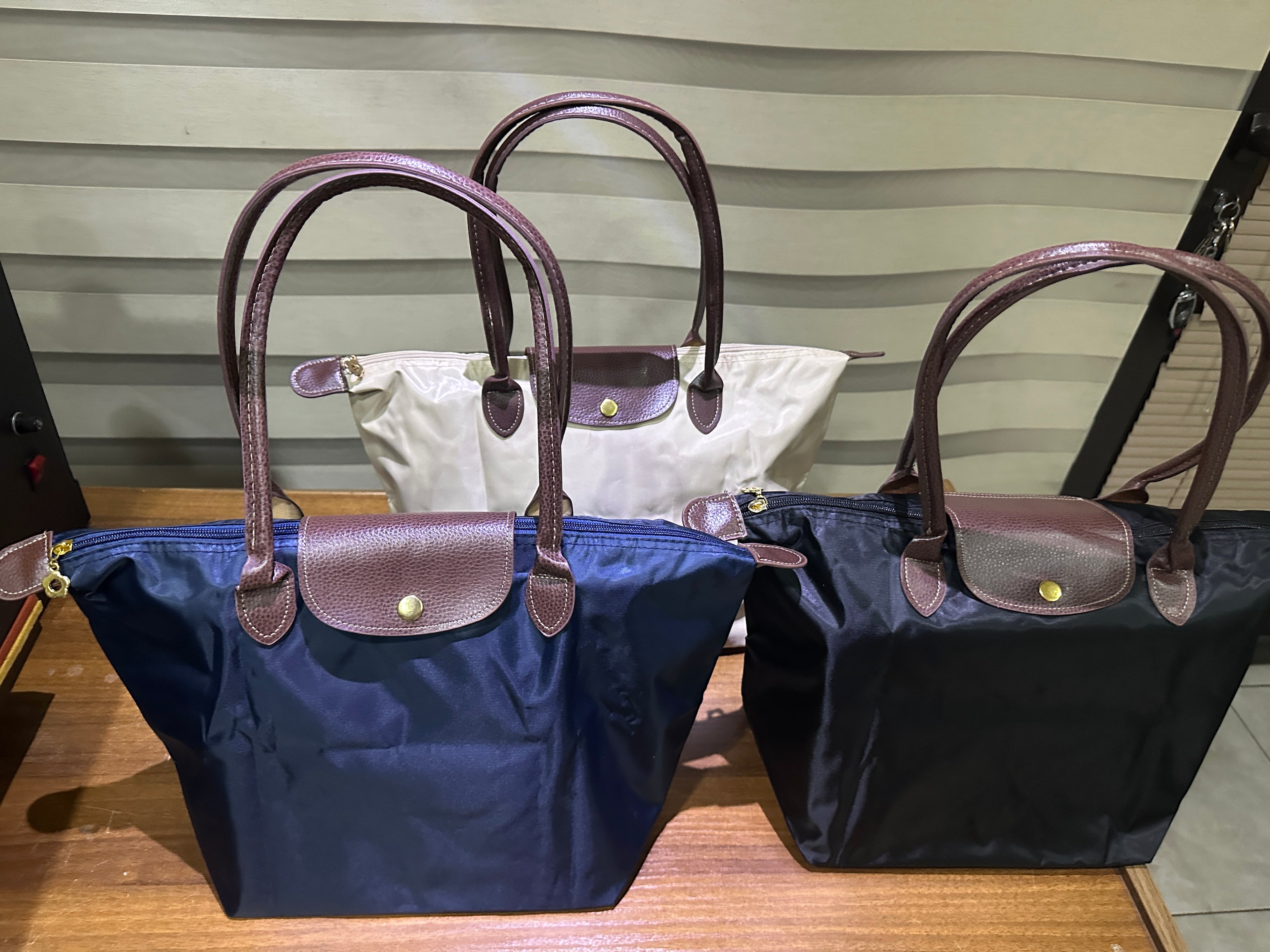 Fake longchamp same style no logo